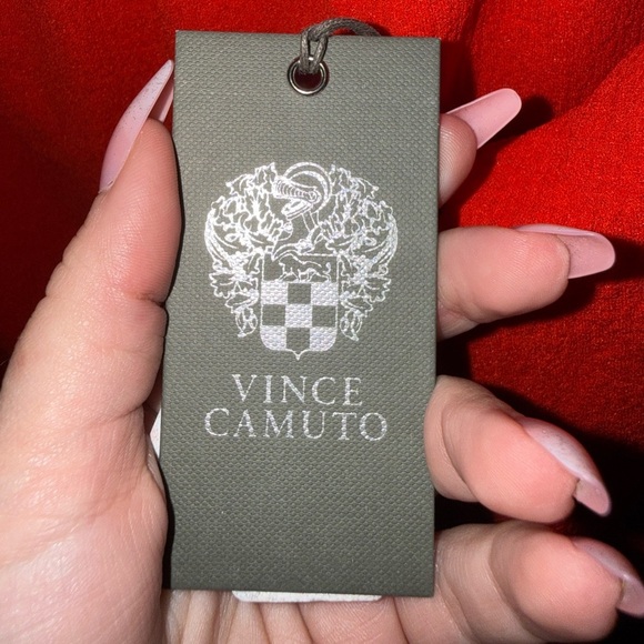 NWT Vince Camuto Off-Shoulder Red Top - Picture 4 of 6